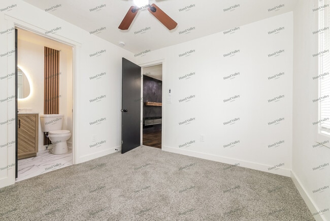 Building Photo - 7409 Appleton Ave