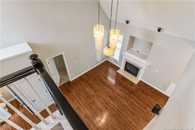 Building Photo - 136 Cottswold Ln