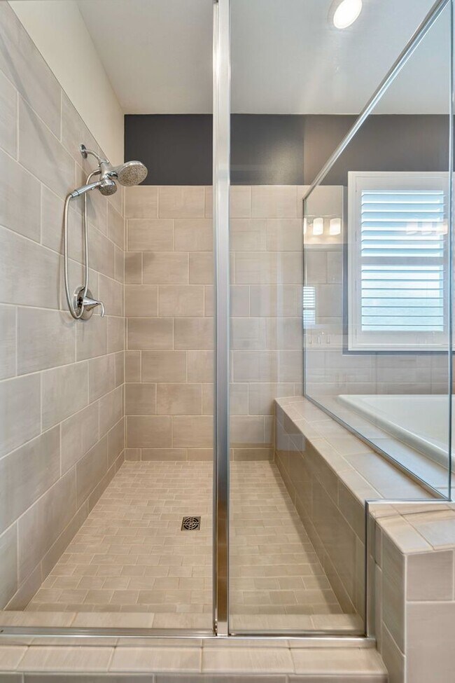 Building Photo - Folsom Ranch Gem – Newer 3BR Single-Story ...