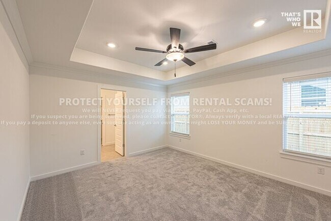Building Photo - 450 Hall