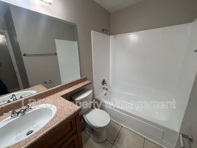 Building Photo - 1695 Lee Rd