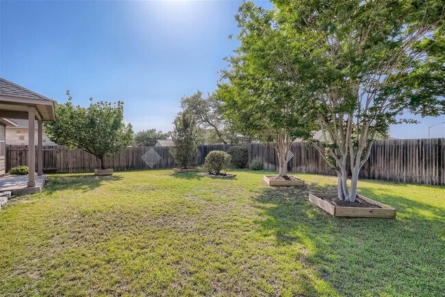 Building Photo - 1909 Ripple Creek Ct