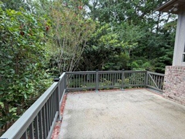 Building Photo - 1150 Groppo Cove