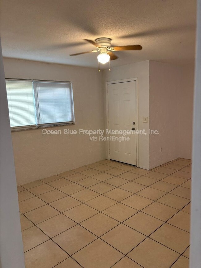 Building Photo - 1942 Passaic Ave