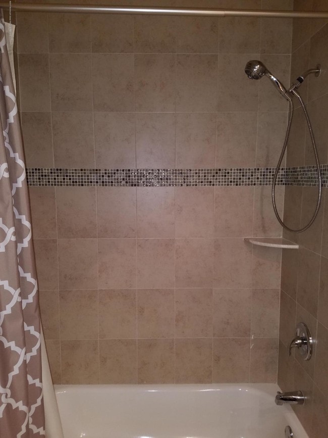 Building Photo - 12 Cindy Ct