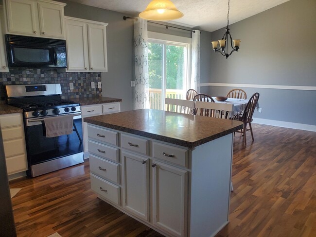 Building Photo - 11732 Barkton Dr
