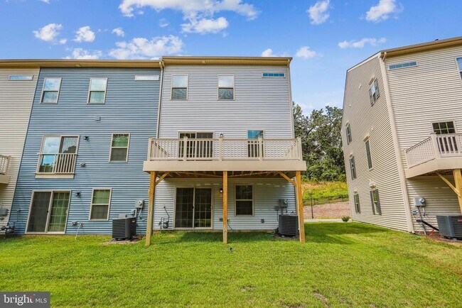 Building Photo - 19753 Grn Vlg Dr