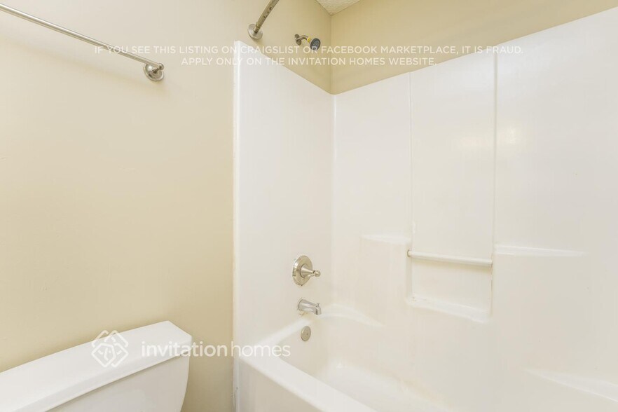 Building Photo - 317 Dreamland Ct