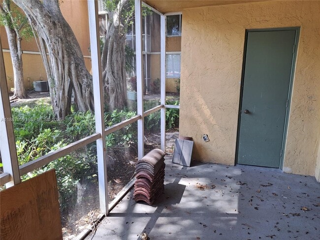 Building Photo - 4045 W McNab Rd