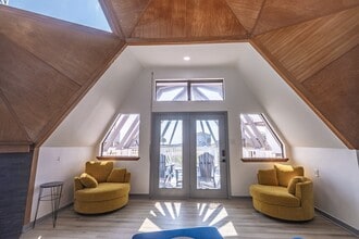 Building Photo - 22814 Verano Dr