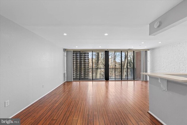 Building Photo - 4 S Van Dorn St