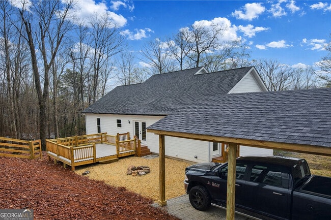 Building Photo - 35 Clearwater Dr