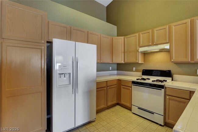 Building Photo - 7450 S Eastern Ave