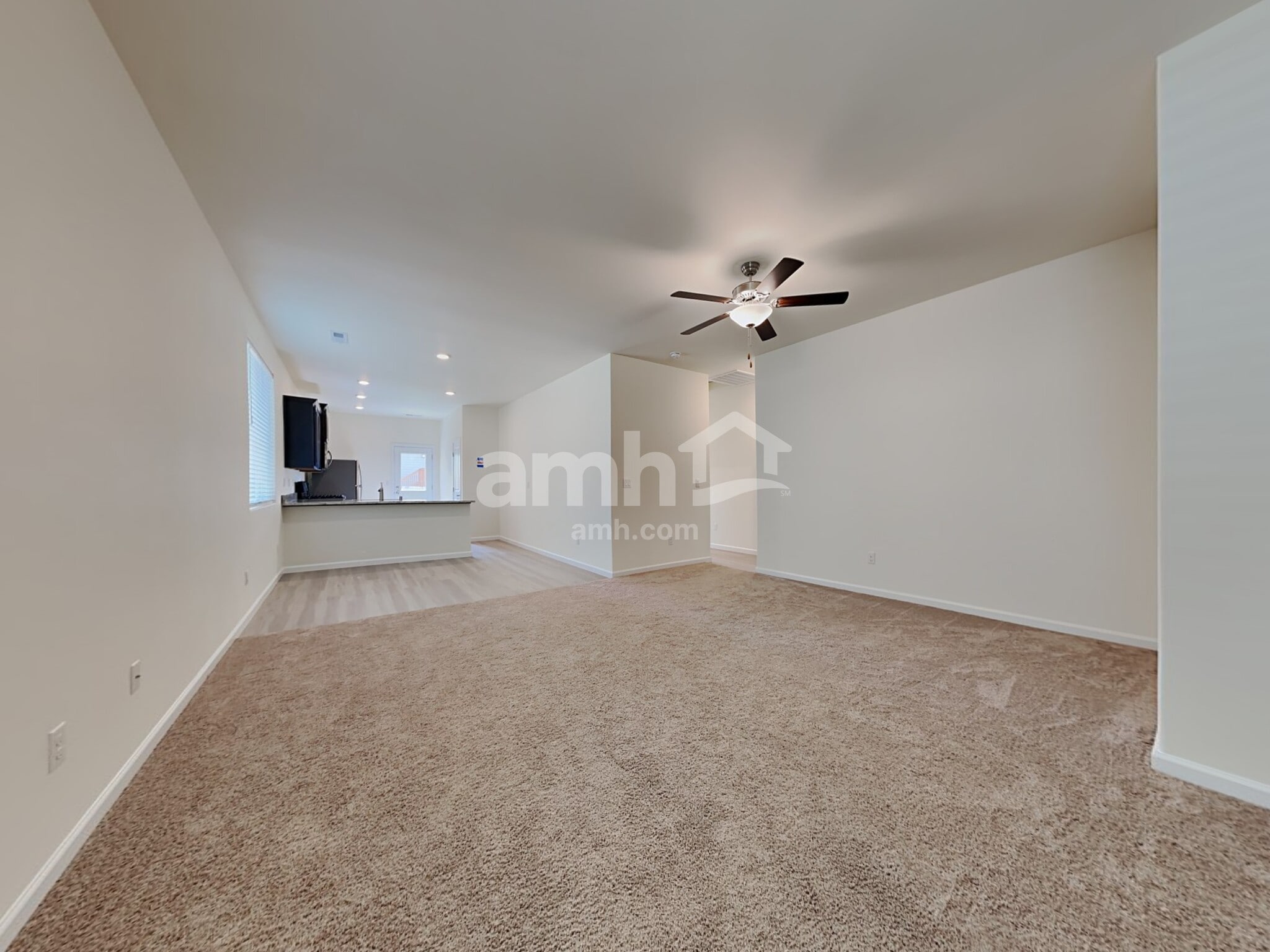 Building Photo - 1229 W 16th Ave