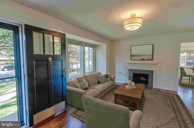 Primary Photo - 495 N Pickett St