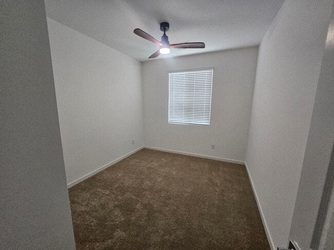 Building Photo - 548 Fremont Pass