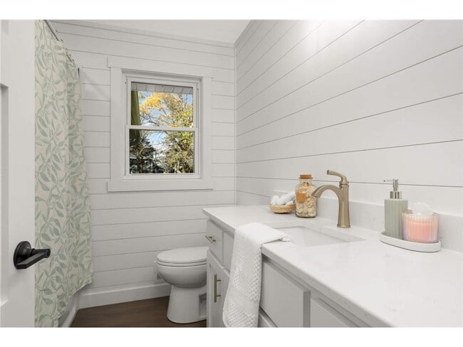 Building Photo - 15240 Kangaroo St NW