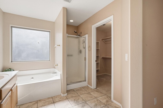 Building Photo - 5339 W Kaler Cir