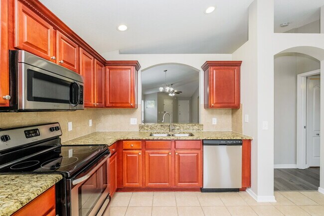 Building Photo - 12710 Evington Point Dr