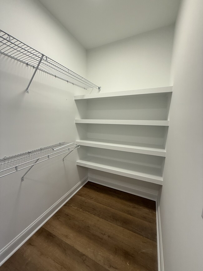 Building Photo - 145 Kennel Rd