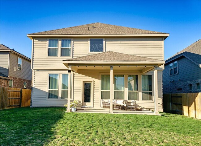 Building Photo - 627 Pheasant Hill Ln