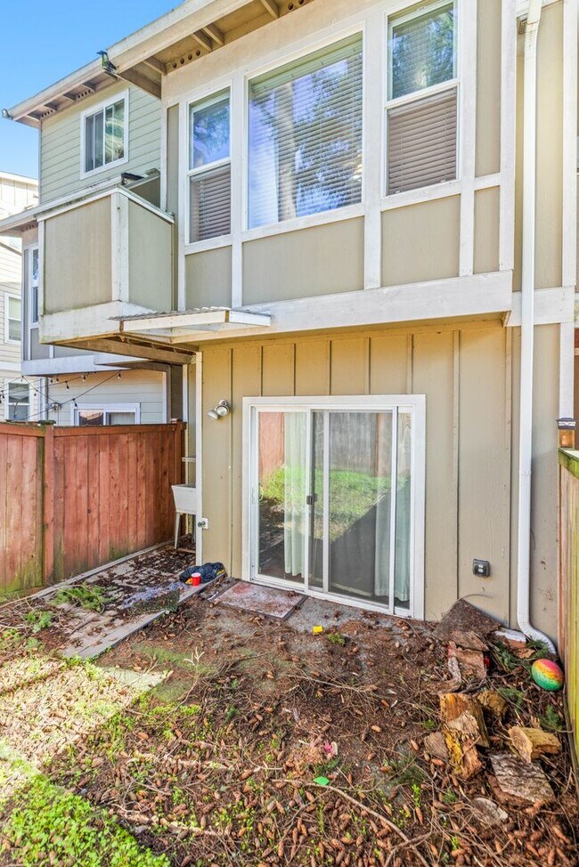 Building Photo - 4031 S 66th St