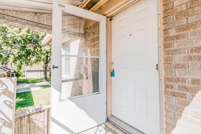 Building Photo - Homes For Rent In TX: Galena Park 77547 – Holland 3BR