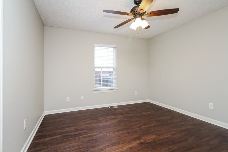 Building Photo - 1814 Lucille Ln