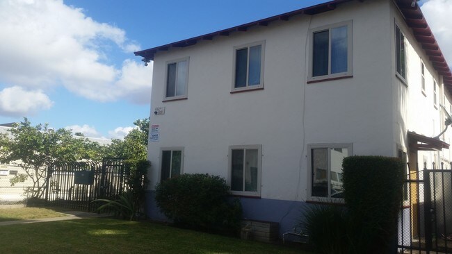 Building Photo - Altadena Apartments