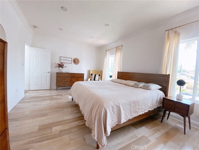 Building Photo - 25671 Padua Dr