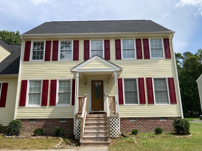 Building Photo - 5901 Tuskwillow Dr