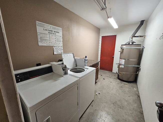 Building Photo - 9634 Park St