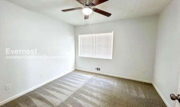 Building Photo - 5044 Donnell Way