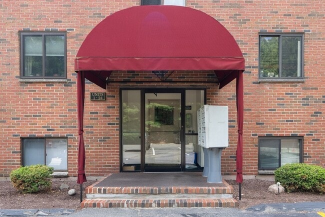 Building Photo - 80 N Warren St