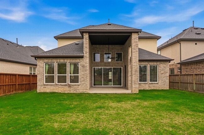 Building Photo - 4615 Bridgewood Dr