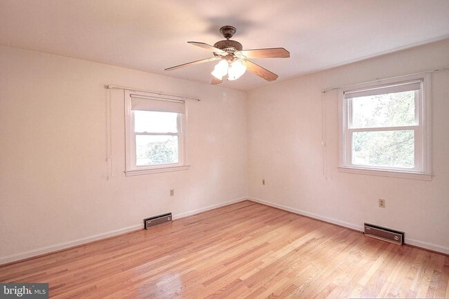 Building Photo - 11102 Putman Rd