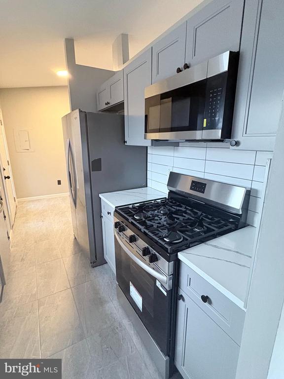 Building Photo - 390 Aldeberan Dr