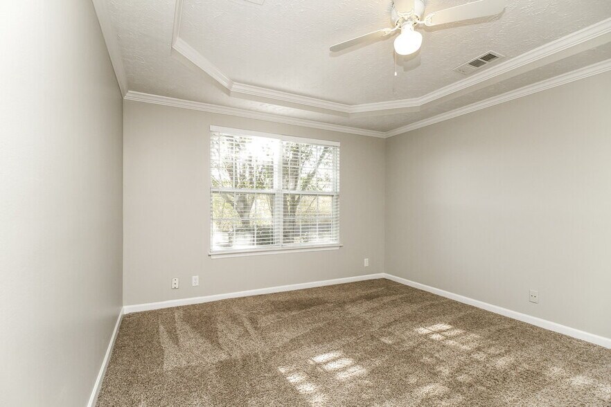 Building Photo - 612 Forest Pointe Pl