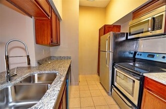 Building Photo - 3701 Cedarplaza Ln