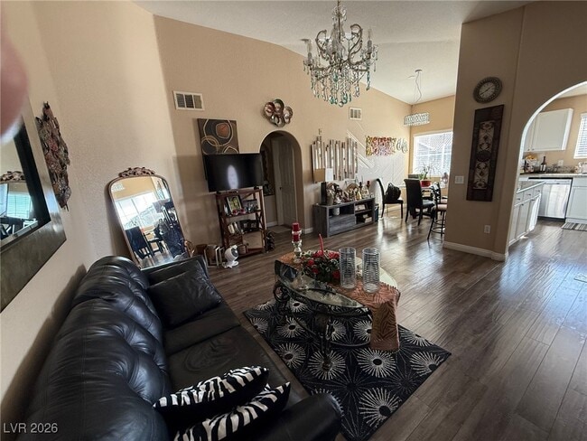 Building Photo - 401 Amber Pine St