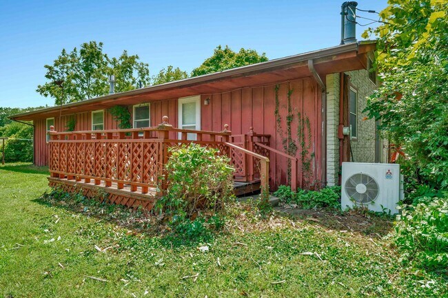 Building Photo - 40 Deep Creek Rd