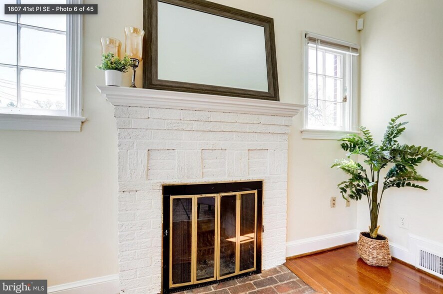 Building Photo - 1807 41st Pl SE