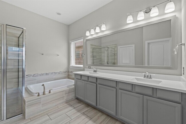 Building Photo - 31778 Twin Timbers Ln