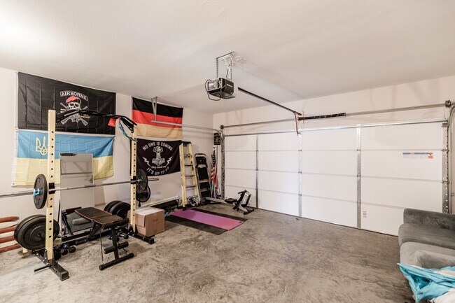 Building Photo - 1106 Eagle's View Dr