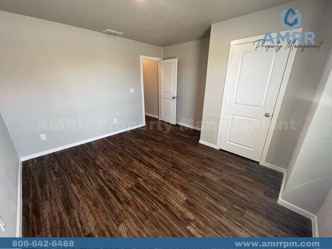 Building Photo - 2115 Kokomo Ave