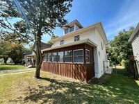 Building Photo - 3320 Broadway- Beautiful Four Bedroom Home!