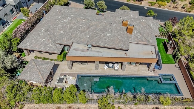 Building Photo - 69 Hawk Ridge Dr