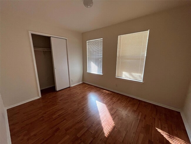 Building Photo - 3444 Covered Wagon Trail