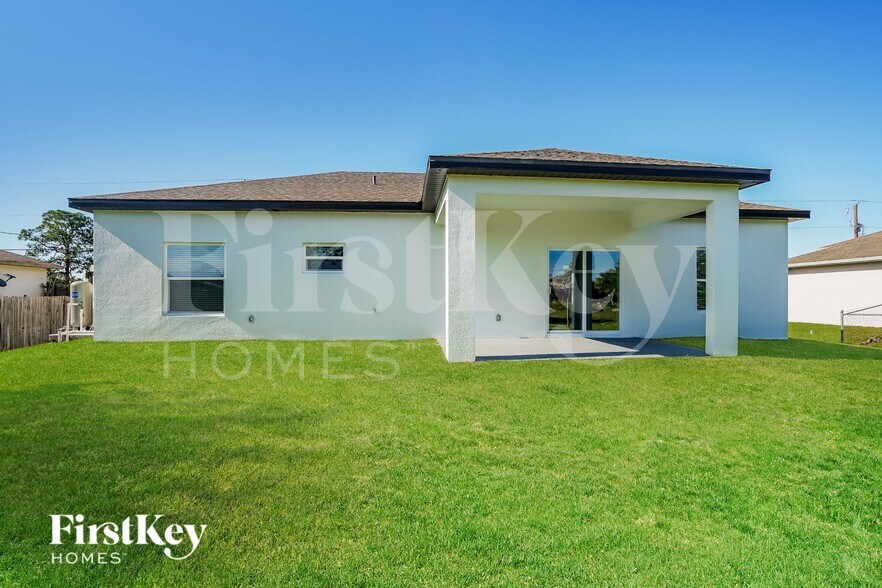 Building Photo - 1621 NW 16th Terrace