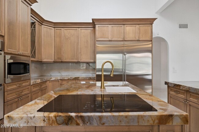 Building Photo - 8303 N 61st Pl